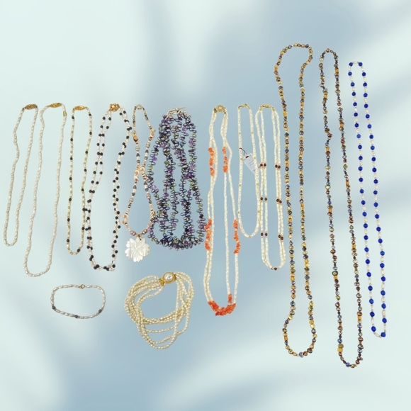 Grandma, s 14 Piece Lot of Assorted Genuine Pearl Seed Pearl Necklaces/Bracelets - Picture 5 of 17